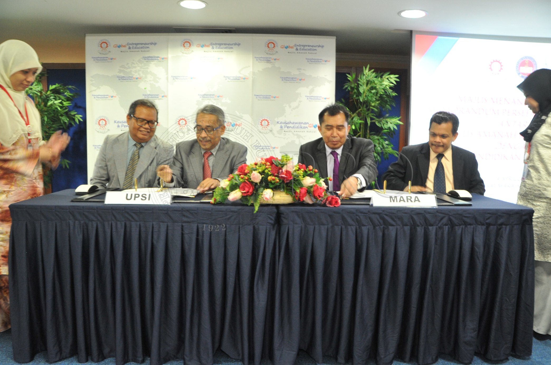 PRO 14 37 MARA PRO 4729